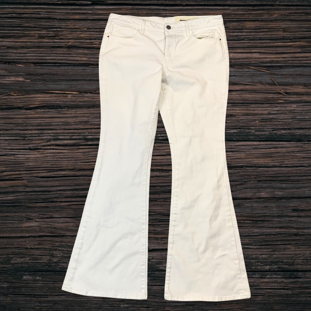 CLEAROUT Treasure & Bond NWOT White Flare Jeans 36/32